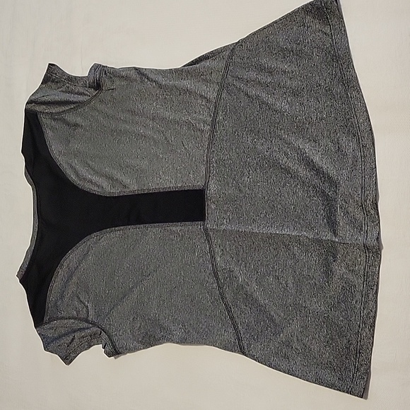 Layers Quick Dry Top- L - Picture 5 of 5